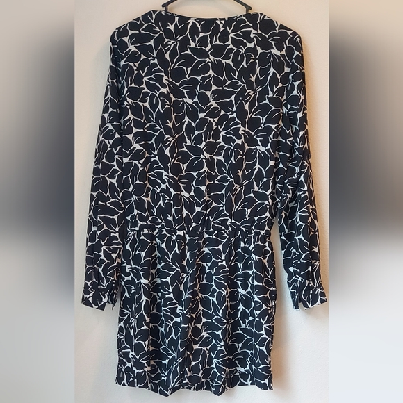 Ann Taylor Loft Drawstring Long Sleeve Short Jumpsuit Size 4 - Picture 5 of 10